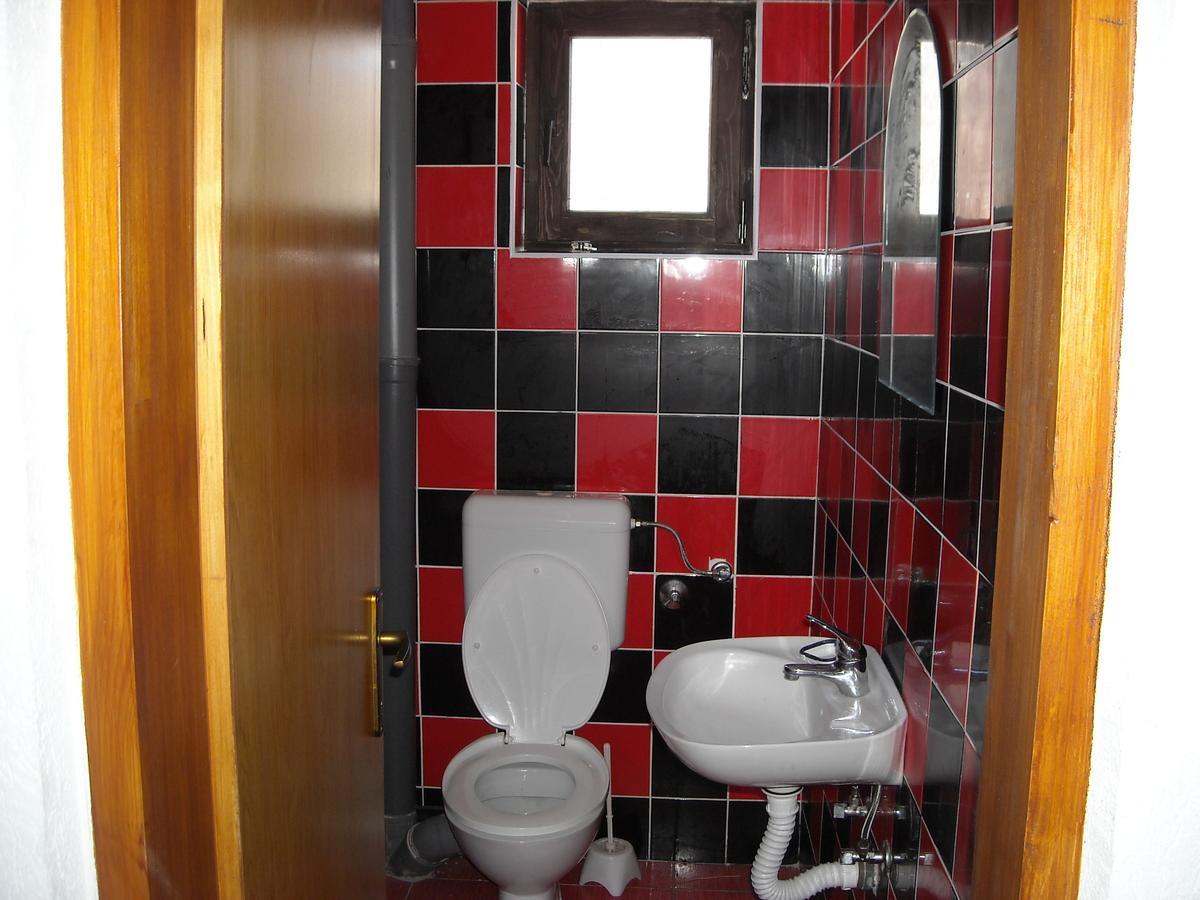Motel Sretno Good Luck Trnovo Phòng bức ảnh