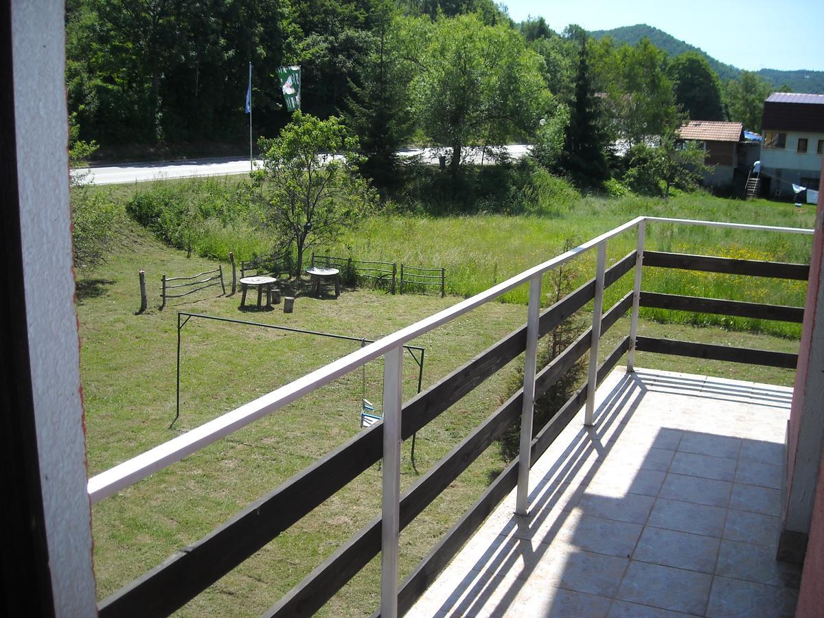 Motel Sretno Good Luck Trnovo Ngoại thất bức ảnh