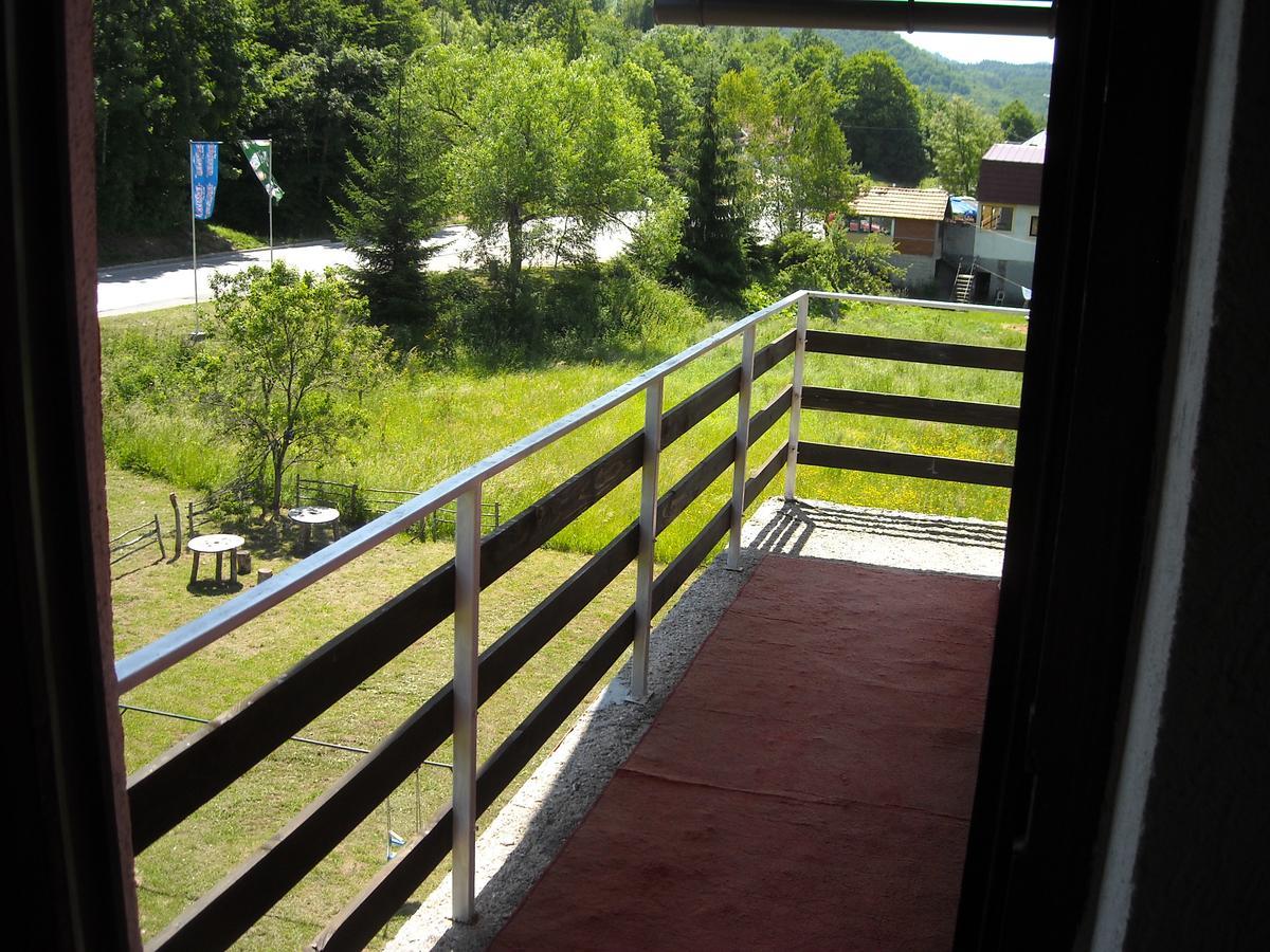 Motel Sretno Good Luck Trnovo Ngoại thất bức ảnh