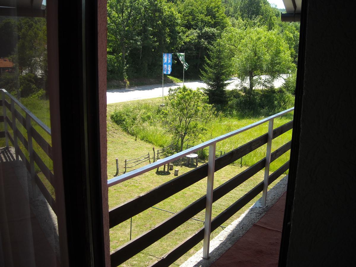 Motel Sretno Good Luck Trnovo Ngoại thất bức ảnh